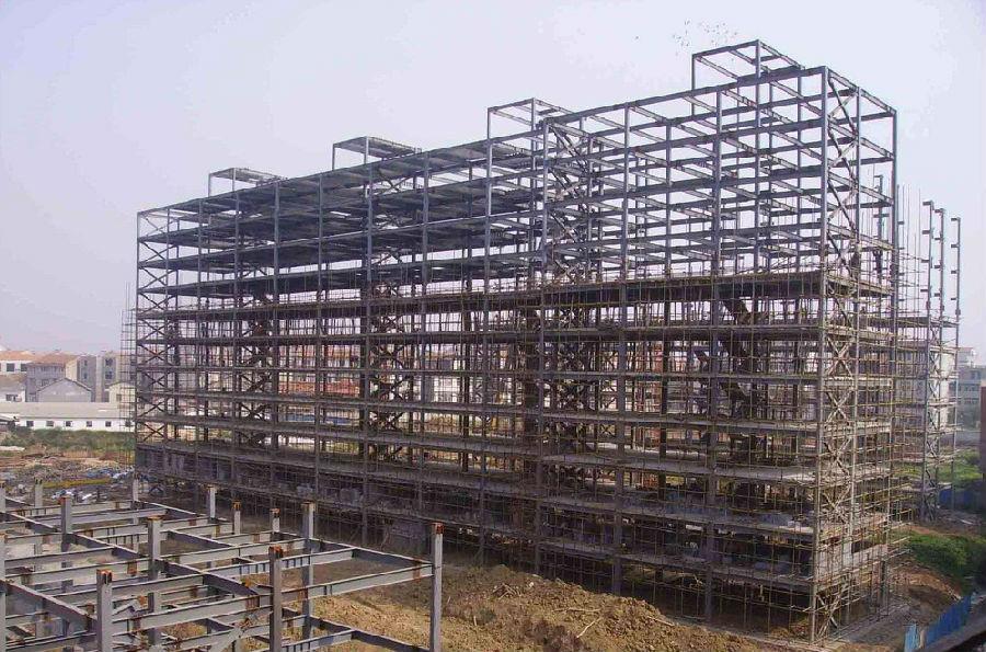 安达高层钢结构的支撑布置与构造应该符合哪些要求
