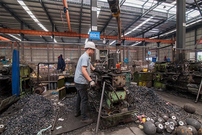 安达网架配件-螺栓球加工车间